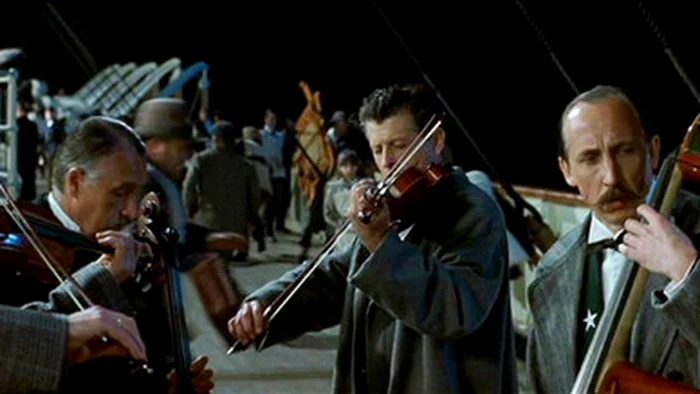 Vioara folosită în filmul Titanic a fost vândută la licitație FOTO: X