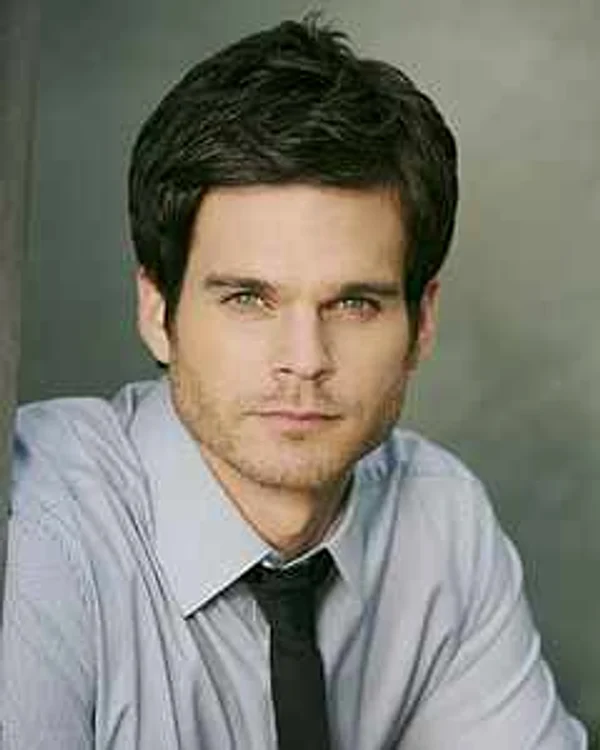 Greg Rikhaart din Tanar si nelinistit