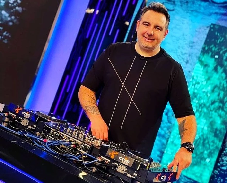 Silviu Andrei este Dj la emisiunea Xtra Night Show de la Antena 1foto: arhiva personală