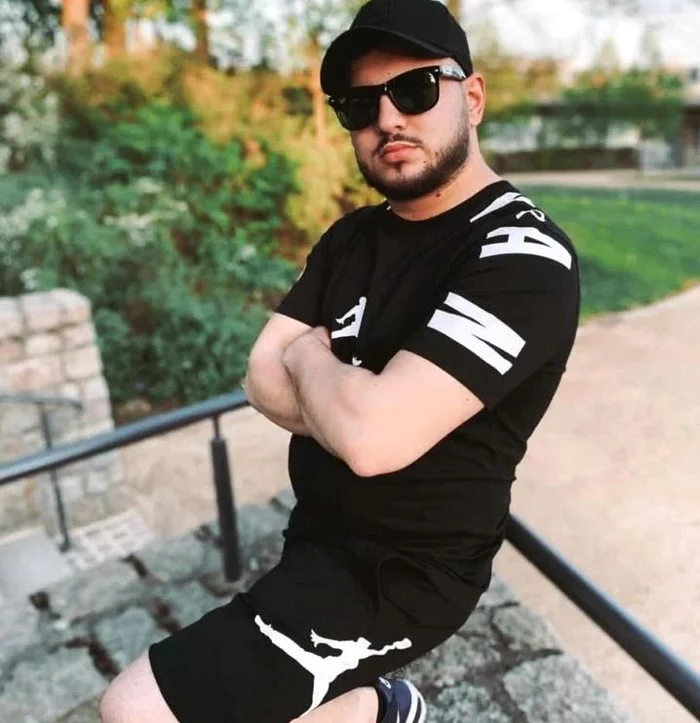 Tânărul avea 25 de ani și era tatăl a două fetițe 