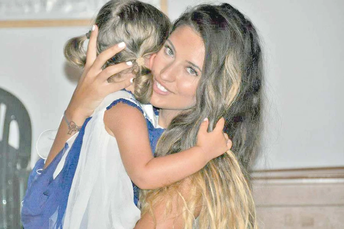 Antonia este una dintre  cele mai de succes  soliste românce (FOTOGRAFII: ARHIVA PERSONALĂ / CLICK!)