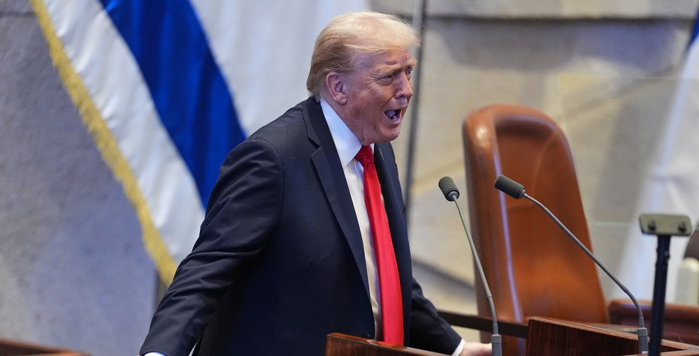 Discursul lui Trump, întrerupt brusc în Knesset de doi parlamentari israelieni. Reacția președintelui american