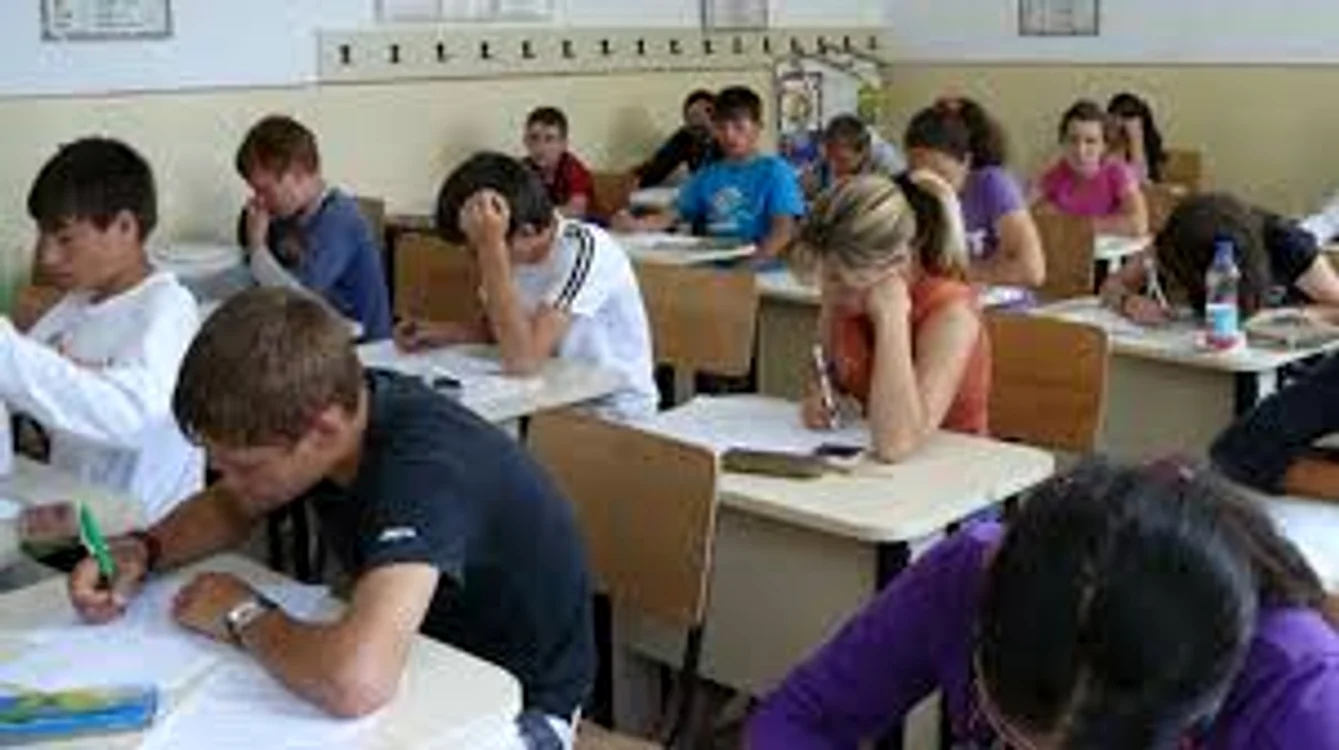 
    Elevii vor începe să rezolve subiecte imediat după ora 9.00  