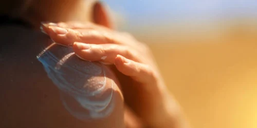 crema solara istock jpg
