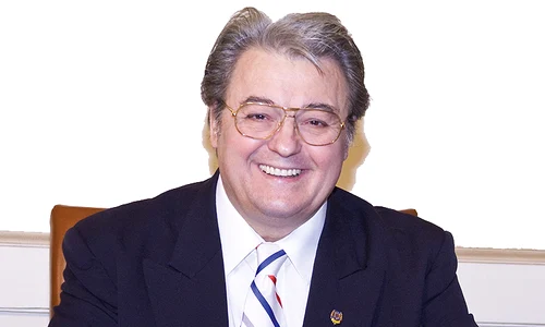 Corneliu Vadim Tudor png