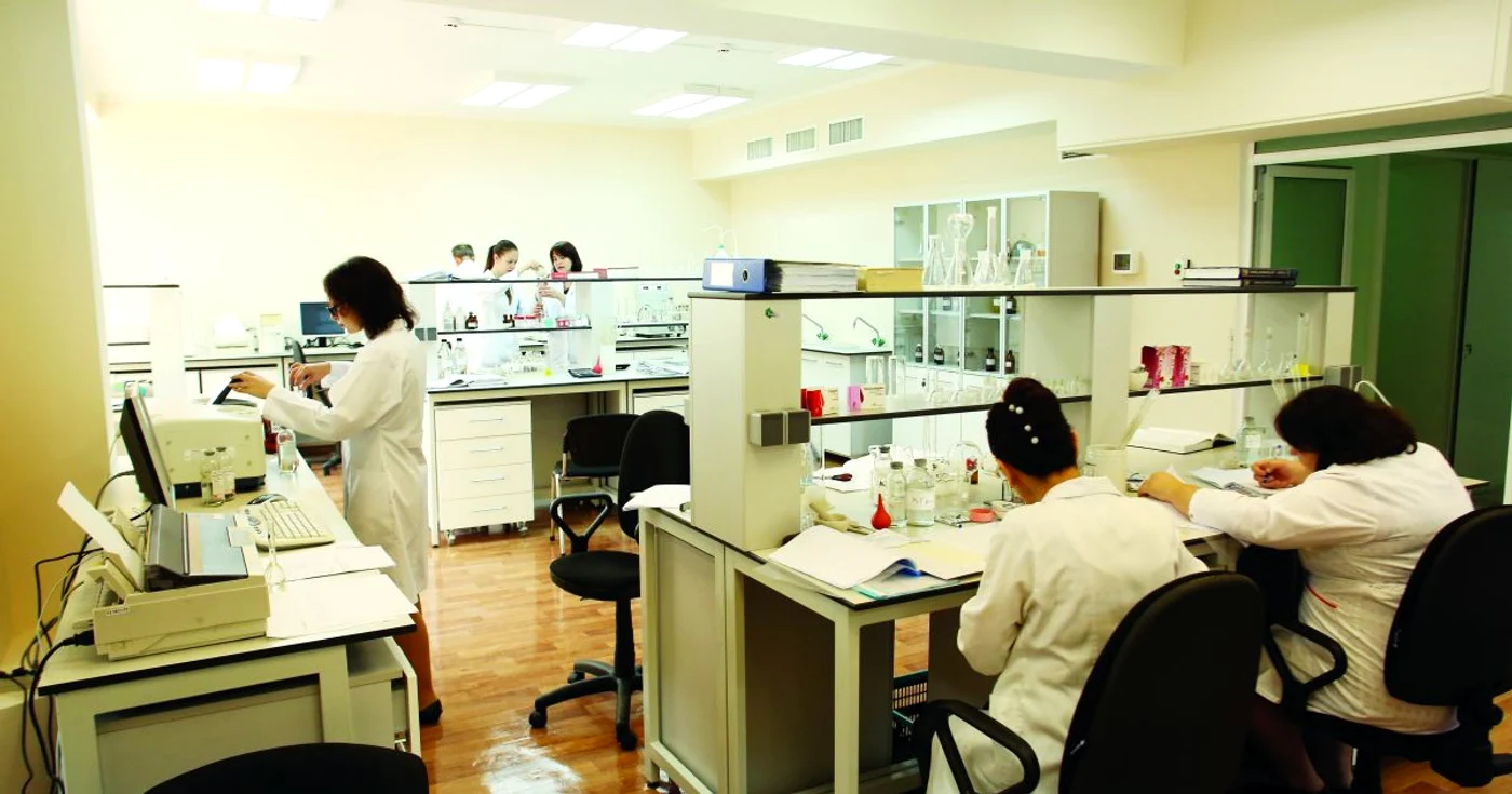Laboratorul funcționează într-un sediu nou, dar cu echipamente vechi