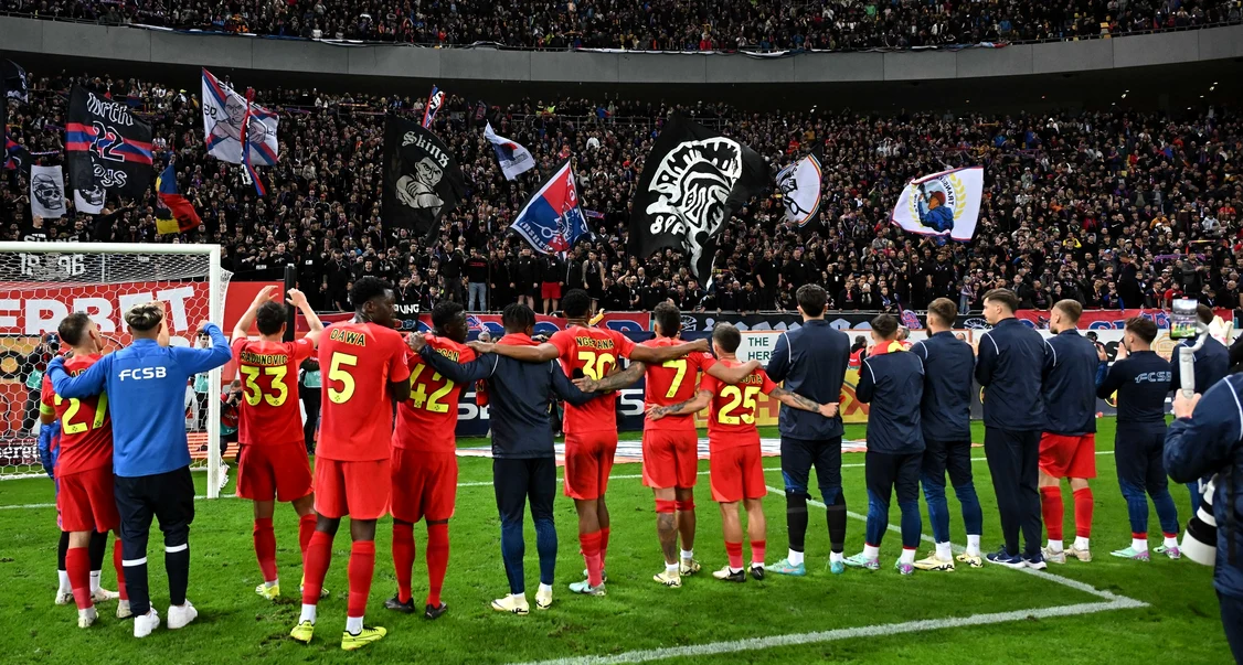 FCSB sărbătorește victoria din campionat. Foto Facebook