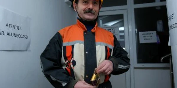Cornel Naidin a scormonit mereu după informaţii 
