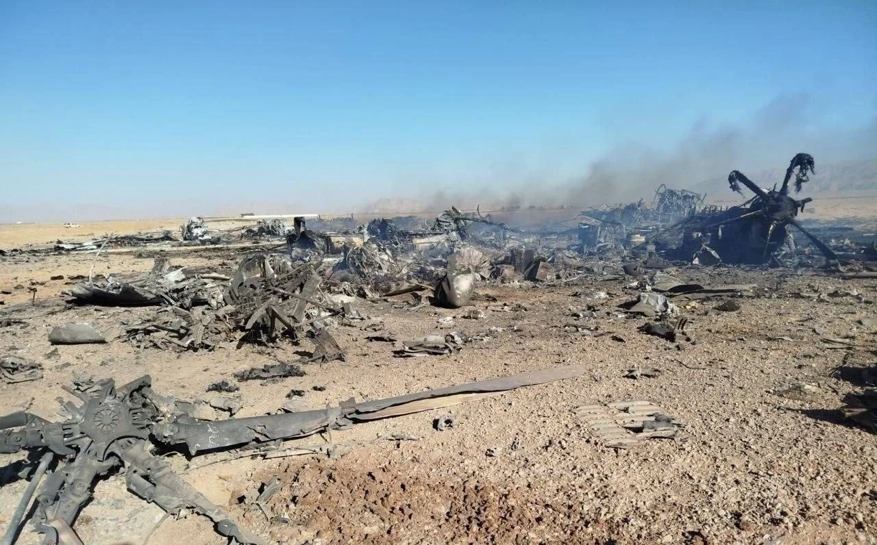 Controverse privind resturile unui C-130 Hercules: SUA spun că şi-au distrus propriul avion, în timp ce Teheranul susține că l-a doborât