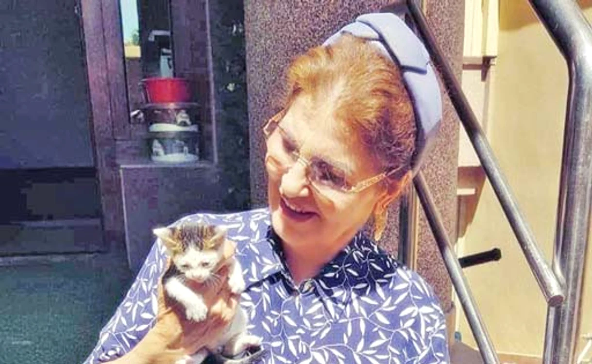 
    Irina Loghin oferă  spre adopție cele  trei pufoșenii  