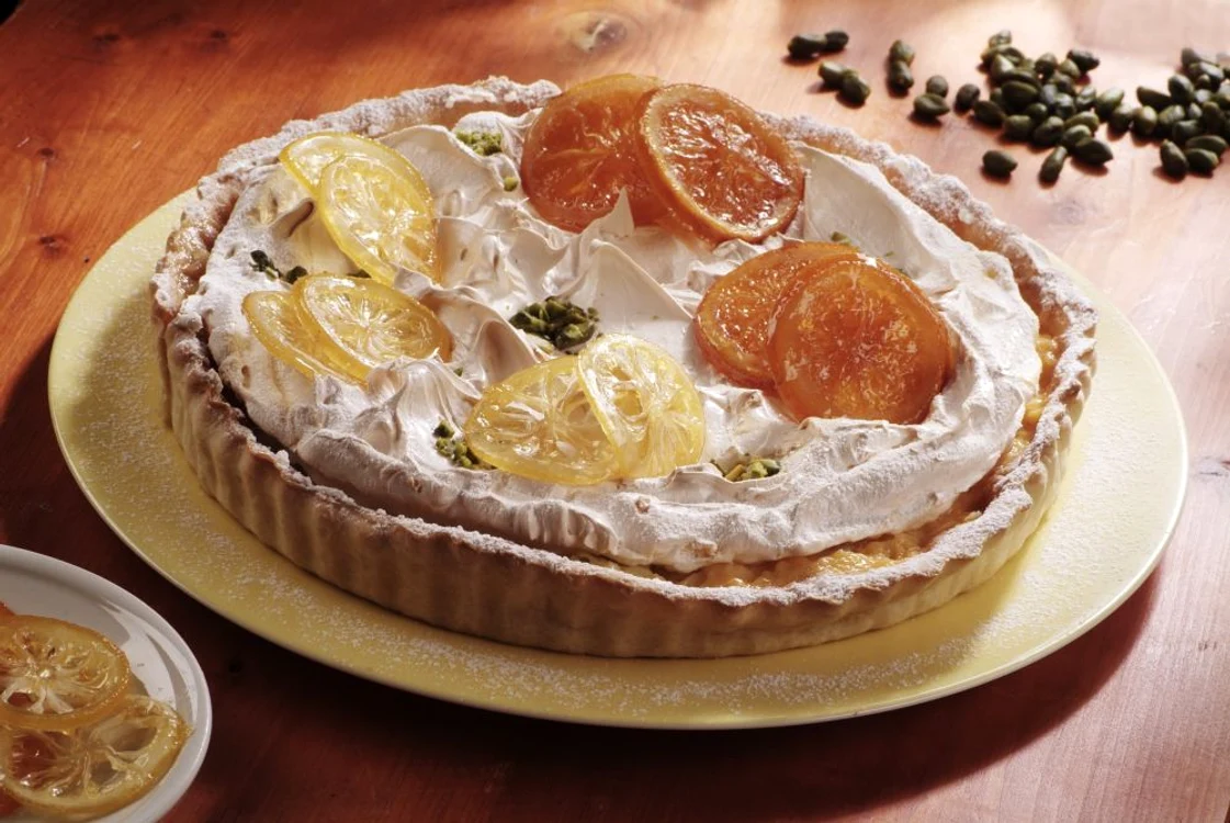 tarta cu bezea si lamaie jpeg