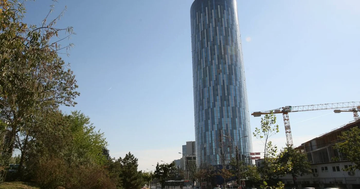 Chiria în spaţiile de birouri din Bucureşti a scăzut anul trecut cu 7,7%, până la 18 euro pe metrul pătrat