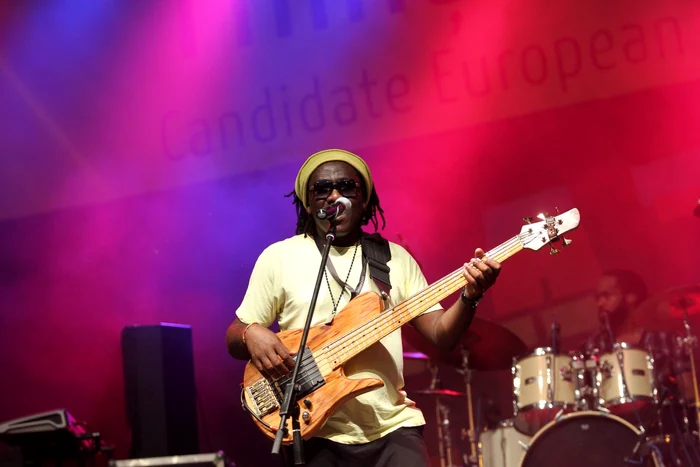 Richard Bona în concert la Festivalul JazzTM 