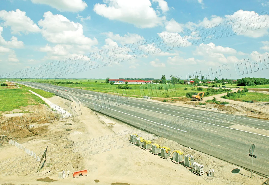 
    Autostrada 3, porţiunea Bucureşti-Ploieşti, a fost  începută acum şapte ani (fotografii: Sever Gheorghe, Florin Şuler)  