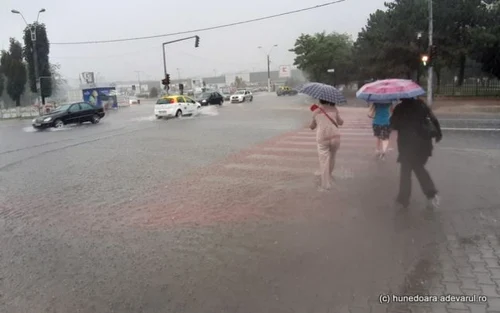 inundatii in hunedoara