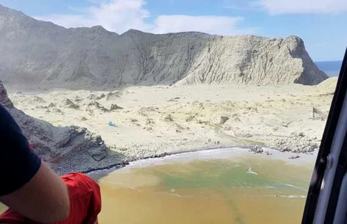 Eruptie vulcan NOUA Zeelanda White Island FOTO AFP