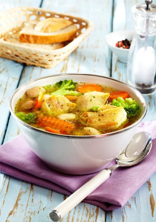 Supa de găină, un deliciu FOTO Shutterstock