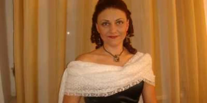 Stela Sîrbu şi-a dorit de mică să ajungă pe scenă