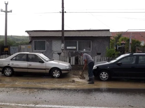 inundatii la mehedinti FOTO Corina Macavei
