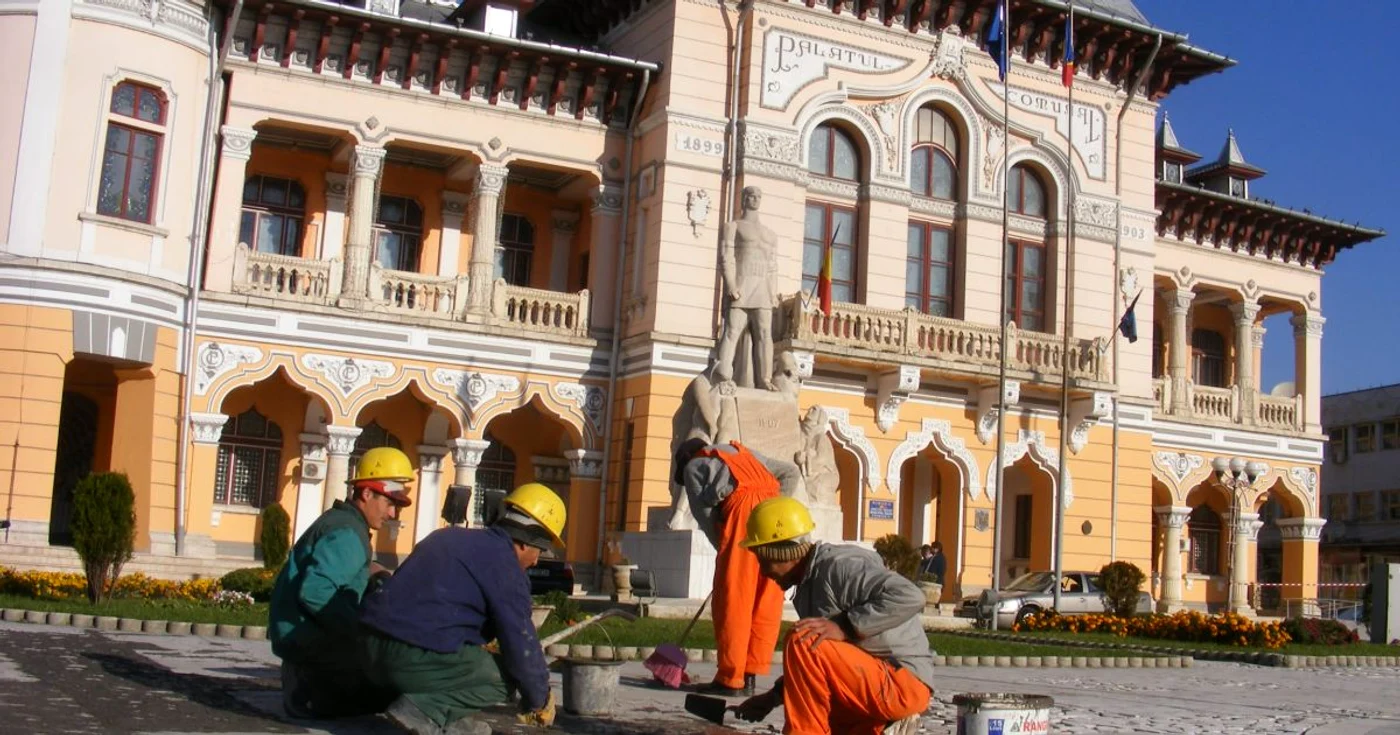 Se munceşte şi sâmbăta în Piaţa Dacia