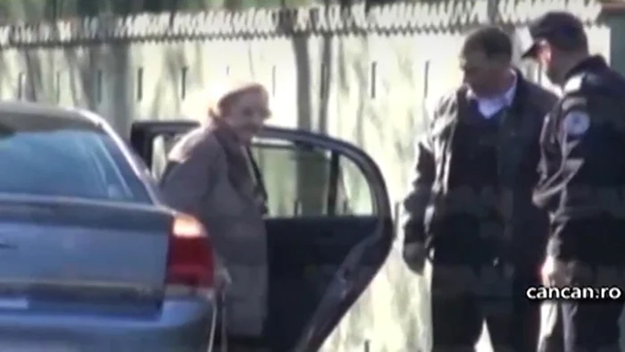 Soţia fostului preşedinte e dărâmată de durere. FOTO: Cancan.ro