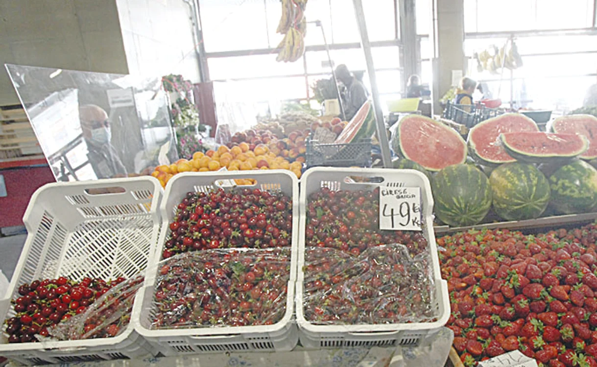 Cireşele greceşti s-au mai ieftinit. Sunt “doar” 49 lei