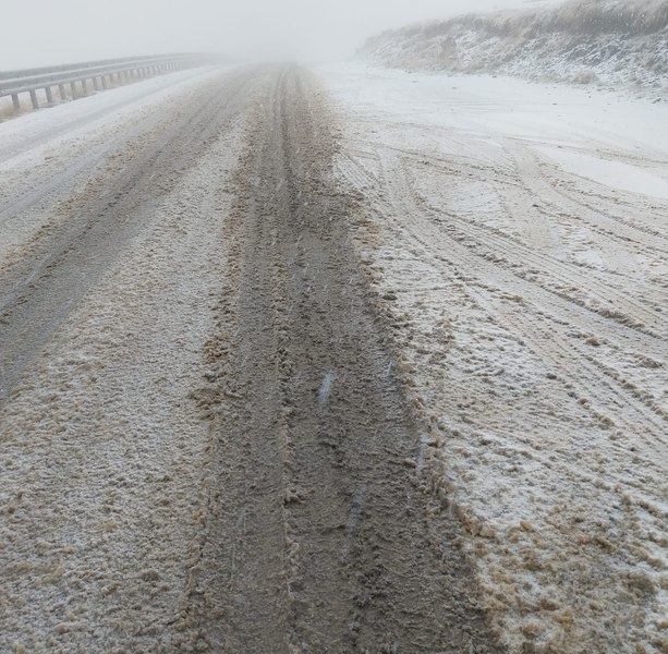 Iarnă în România: s-a depus un strat consistent de zăpadă. Unde ninge