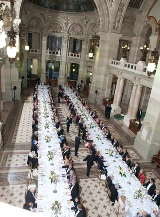 
    Regele are la dispoziţie un palat somptuos. (Foto: arhivă)  
