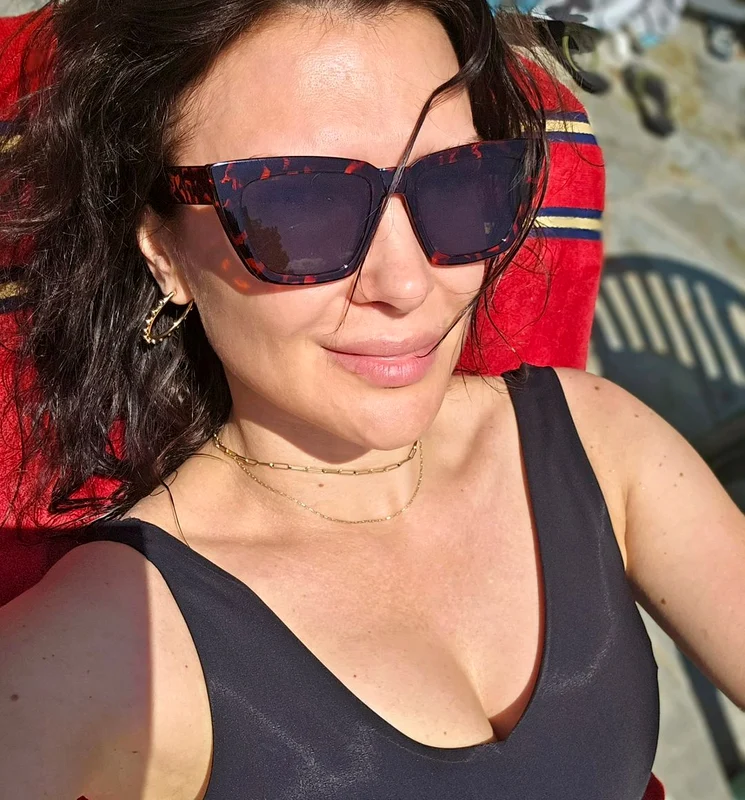 Monica Bîrlădeanu, apariție electrizantă în costum de baie - Foto: Instagram