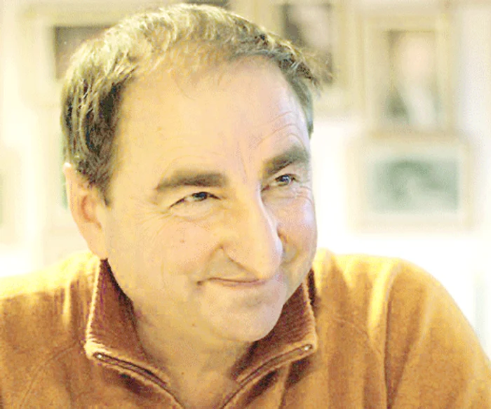 Vasile Muraru a fost complexat în adolescenţă