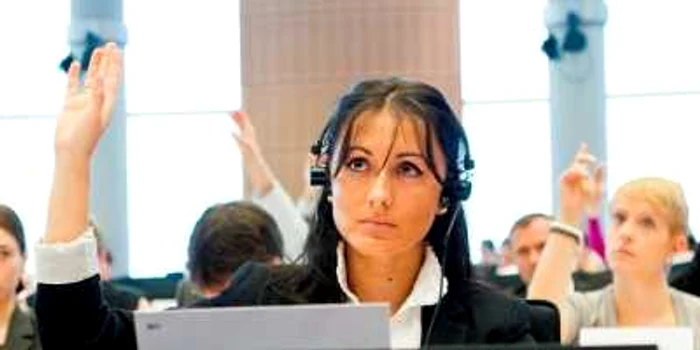 Oana Antonescu este membră în comisia pentru Mediu, Sănătate Publică şi Siguranţa Alimentară din cadrul Parlamentului European