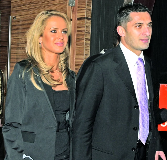 Diana şi Claudiu Niculescu, o blondă şarmantă şi un fotbalist bine cotat.
