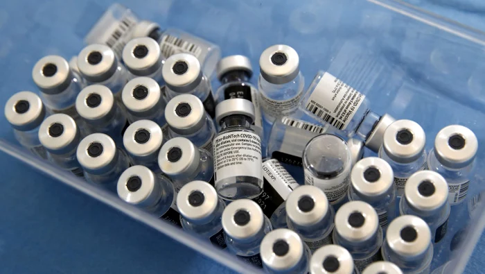 Rețeaua din Ancona a aruncat peste 60 de doze de vaccin. Foto: captură digi24.ro