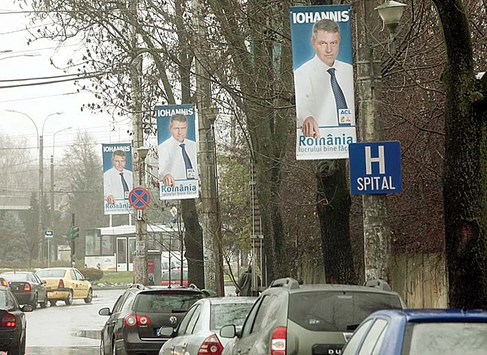 Klaus Iohannis a câştigat nu numai  alegerile ci şi Bd. Mărăşti, fiind  prezent pe majoritatea stâlpilor