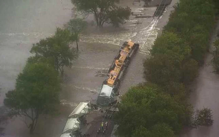 Un tren de marfă a deraiat în Texas din cauza ploilor abundente FOTO NBC News