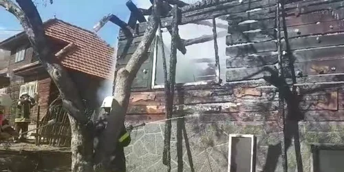 5bc70cdcdf52022f7597a32c jpg