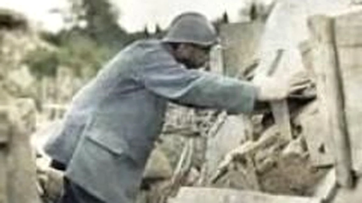 Câștigătorii CONCURSULUI: Historia şi Editura Corint vă oferă «Războiul unei familii 1914   2014» jpeg