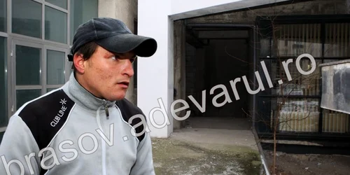 Ionuţ Moş este şi acum speriat de macabre descoperire. Foto: Bogdan Crăciun