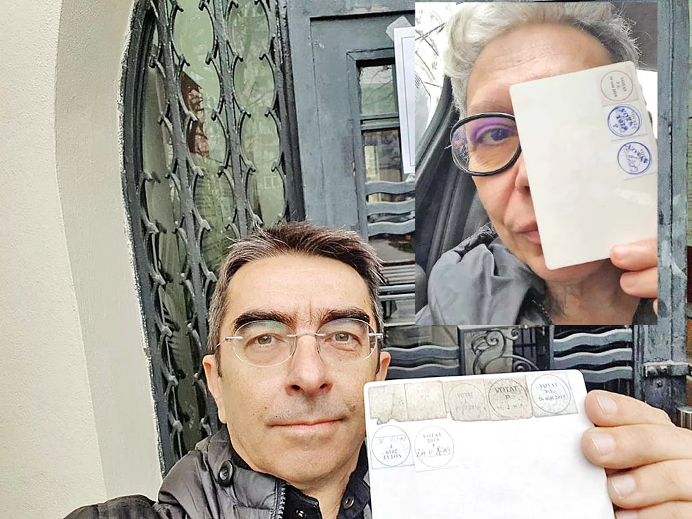 Mihai Găinuşă şi Oana Pellea şi-au pozat buletinele