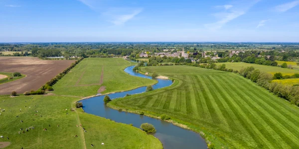 vedere aeriana a Tamisei aproape de izvoare foto shutterstock 