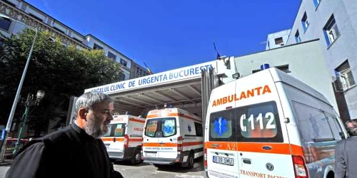 Ambulante spitalul de urgenta bucuresti FOTO Mediafax 