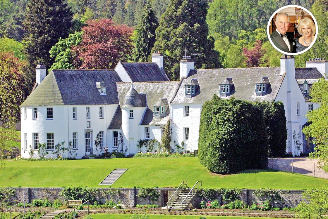 Prinţul Charles şi Camilla s-au retras la proprietatea lor din Birkhall