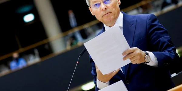 dacian ciolos in pe foto facebook