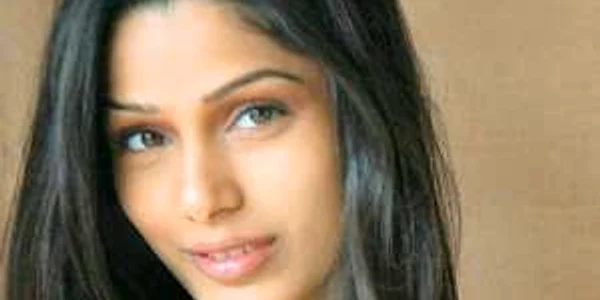 Freida Pinto, actriţa din „Vagabondul milionar“ 