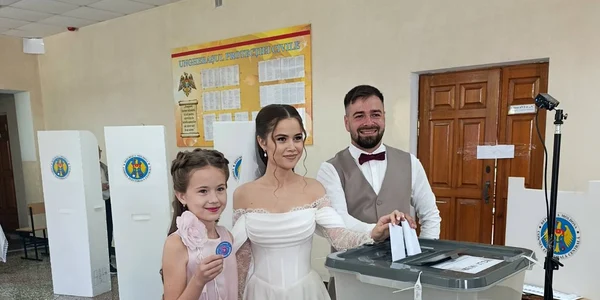 Nunta vot moldova FOTO Facebook jpg
