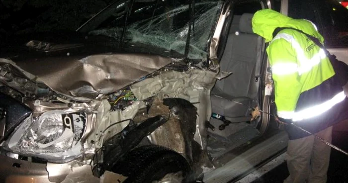 Jeep facut praf intr-un accident, la Talmaciu