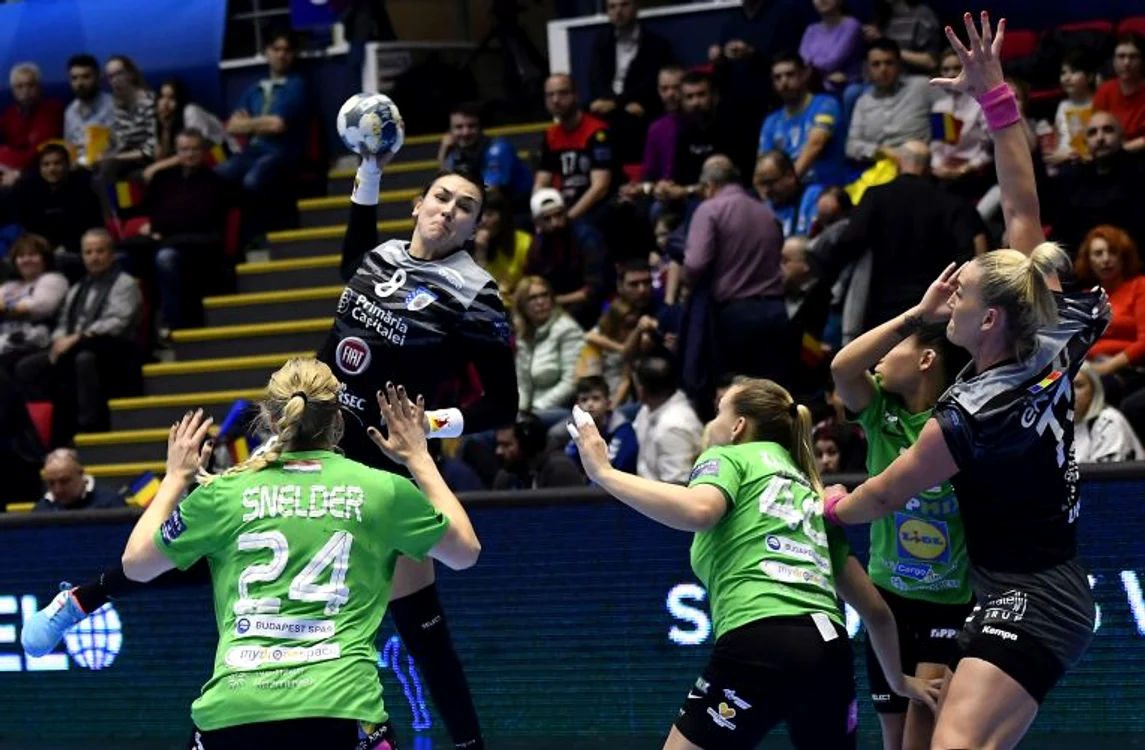 
    Cristina Neagu a fost dezamăgită de hotărârea FederațieiFOTO: Sportpictures.eu  