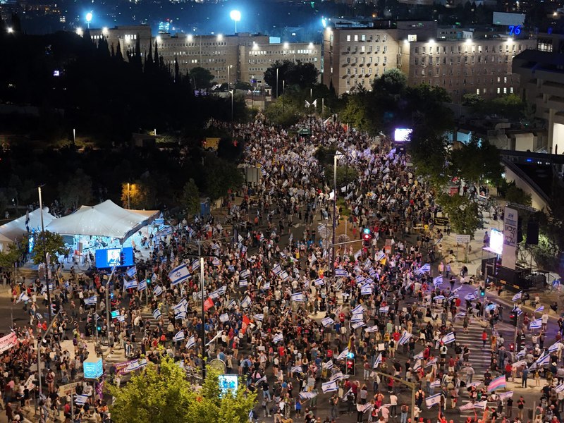 Desfășurare de forțe în Ierusalim: Proteste masive și arestări în urma demonstrației împotriva lui Netanyahu VIDEO