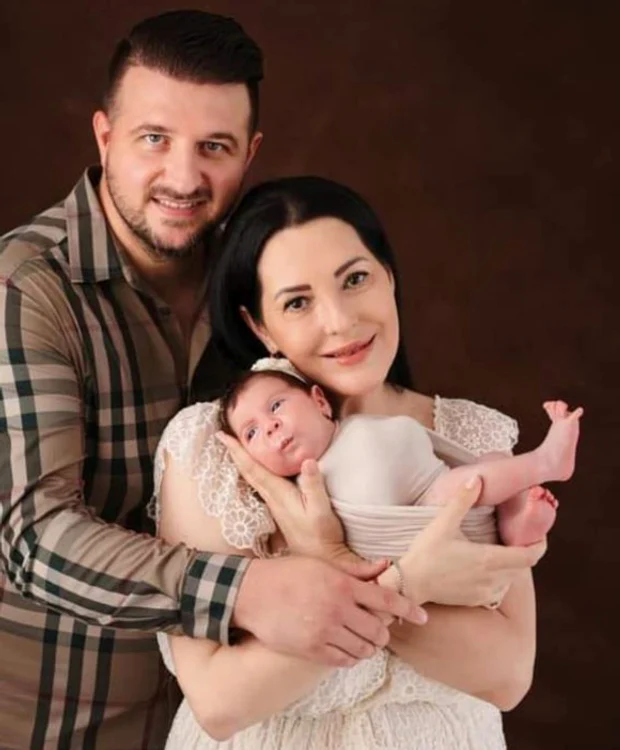 
    Angela Rusu și  Marius Moldovan au făcut multe sacrificii pentru a o avea pe Măriuca  