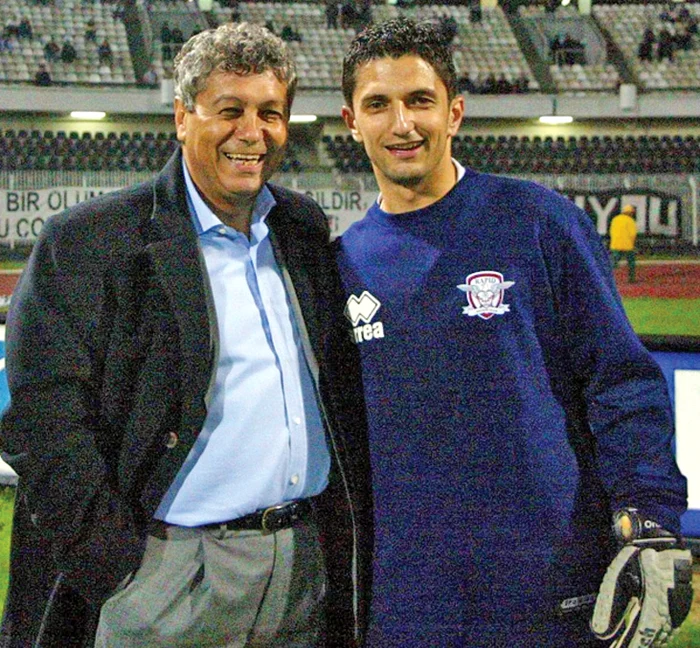 
    Mircea şi Răzvan Lucescu  nu au lucrat niciodată  împreună, dar au fost  adversari de câteva ori  